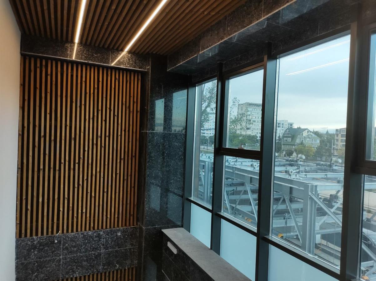 Sky City Panoramic Iasi Exterior photo